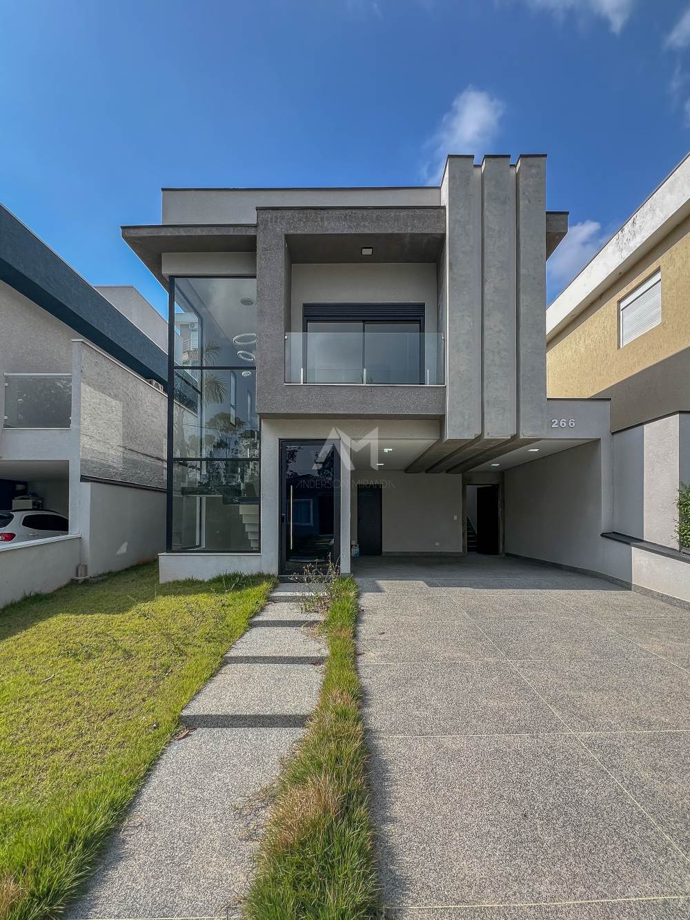 Casa em Condomínio New Ville Santana de Parnaiba 