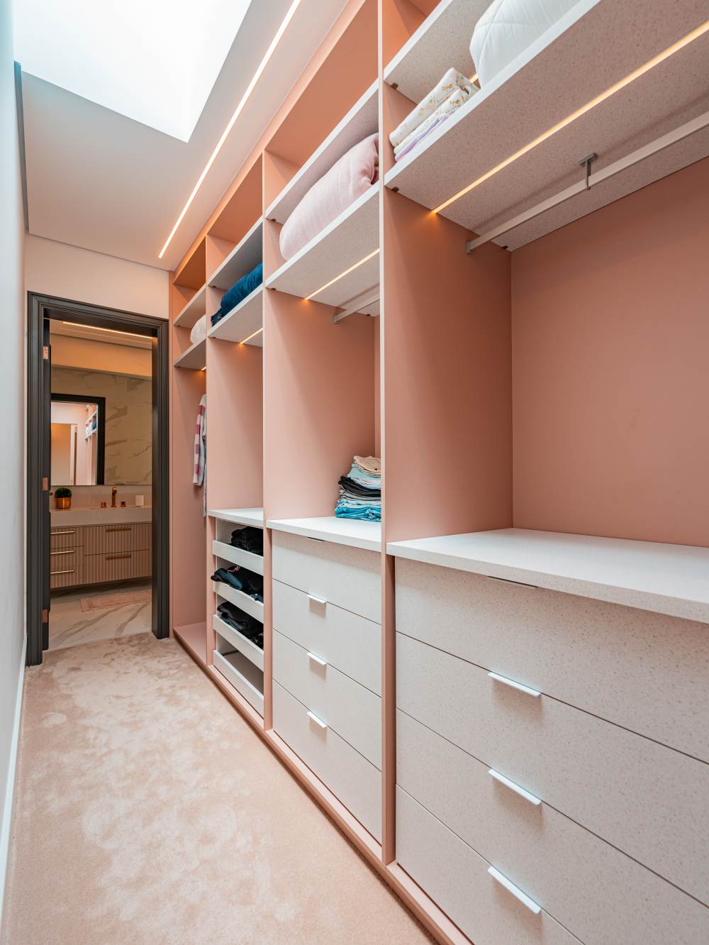 Casa em Condomínio Genesis 01 Alphaville 