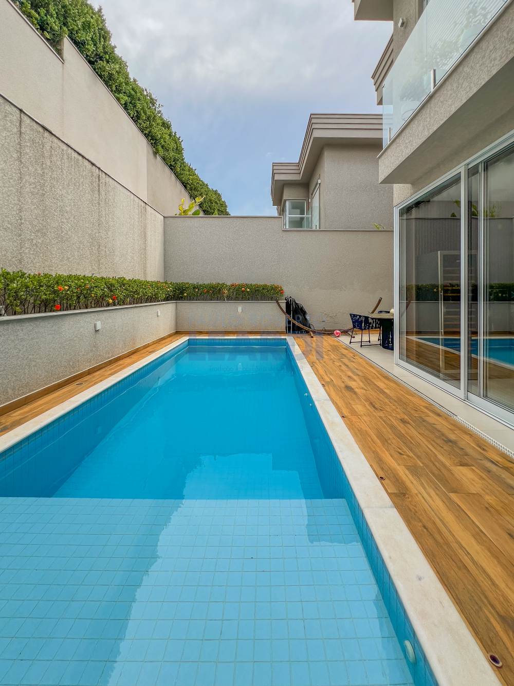 Casa em Condomínio Genesis 01 Alphaville 