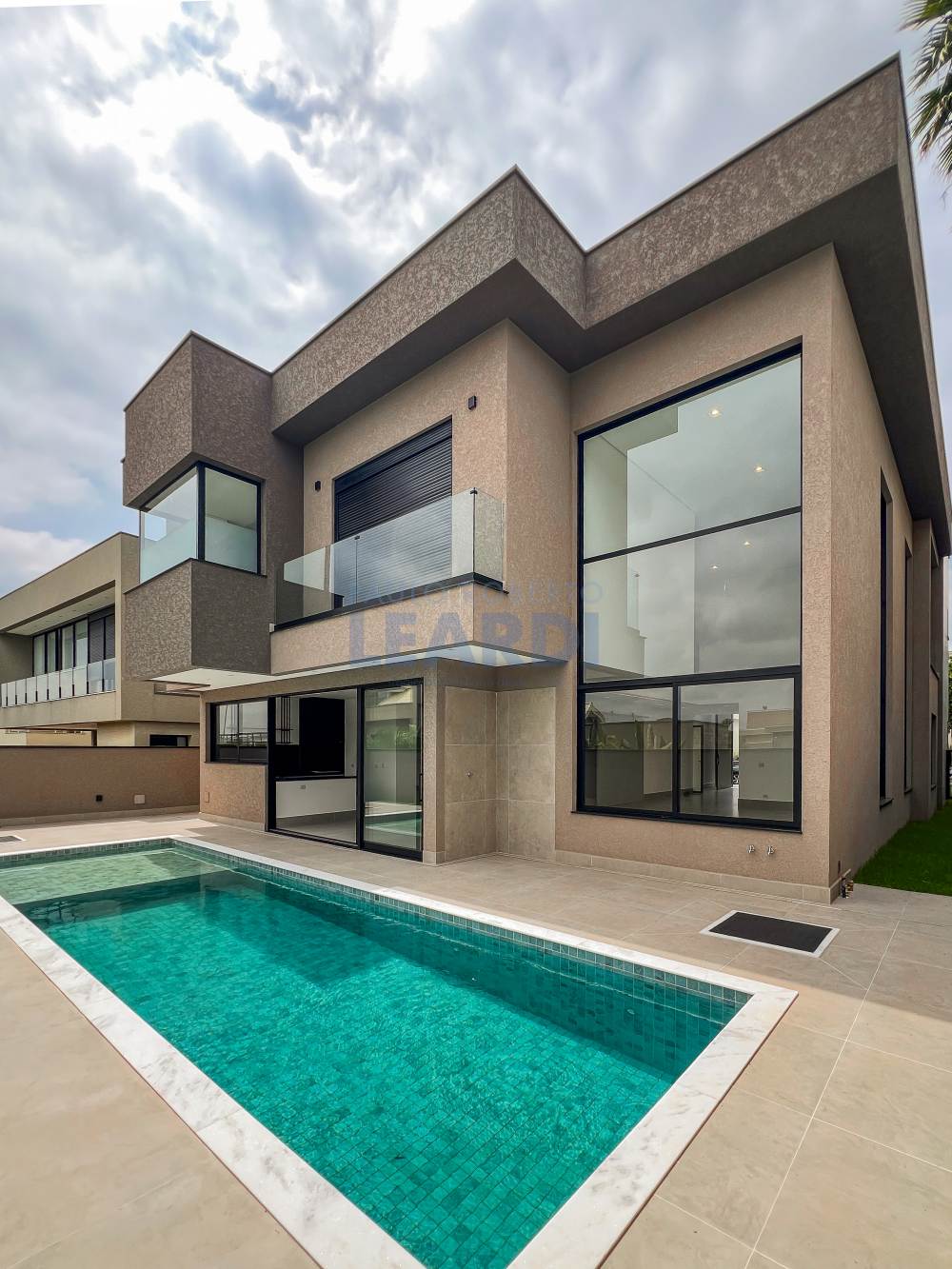 Casa em Condomínio Genesis 01 Alphaville 