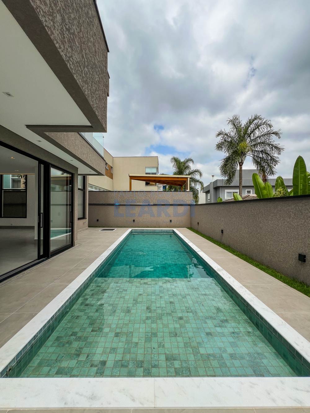 Casa em Condomínio Genesis 01 Alphaville 