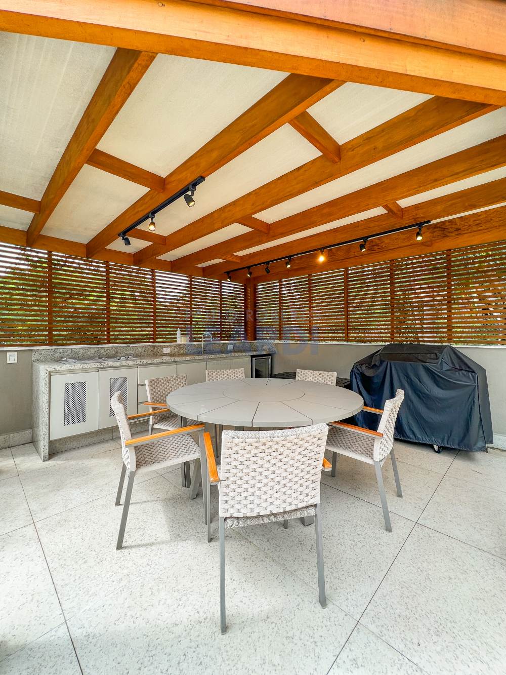 Casa em Condomínio Melville Alphaville 