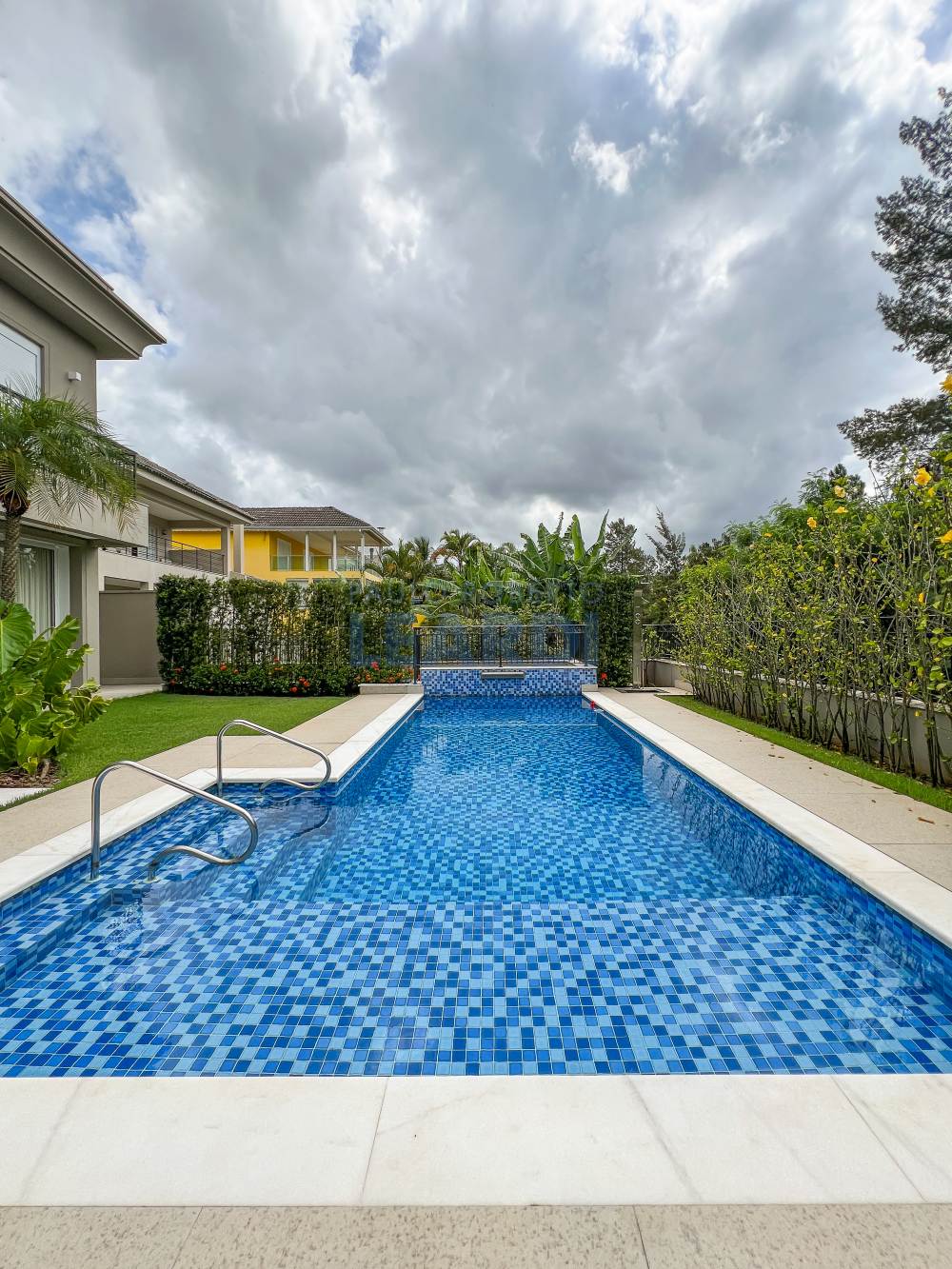 Casa em Condomínio Melville Alphaville 