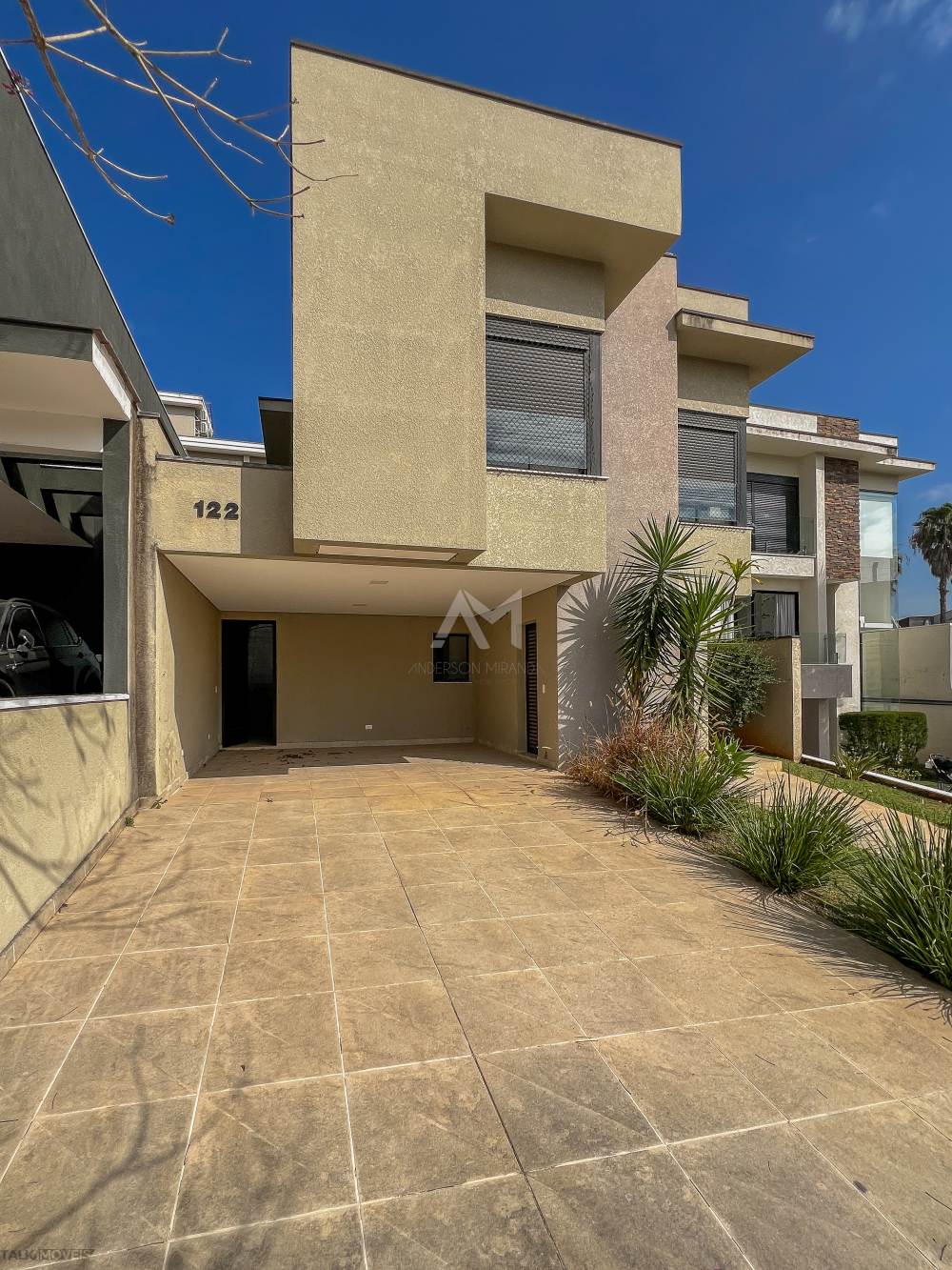 Casa em Condomínio New Ville Santana de Parnaiba 