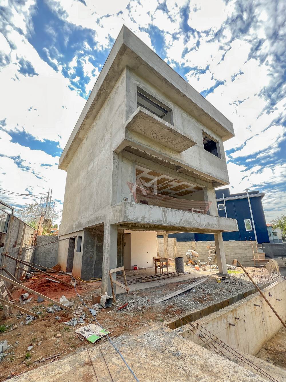 Casa em Condomínio New Ville Santana de Parnaiba 