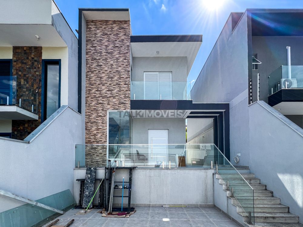 Casa em Bairro Portal dos Ipês Cajamar 