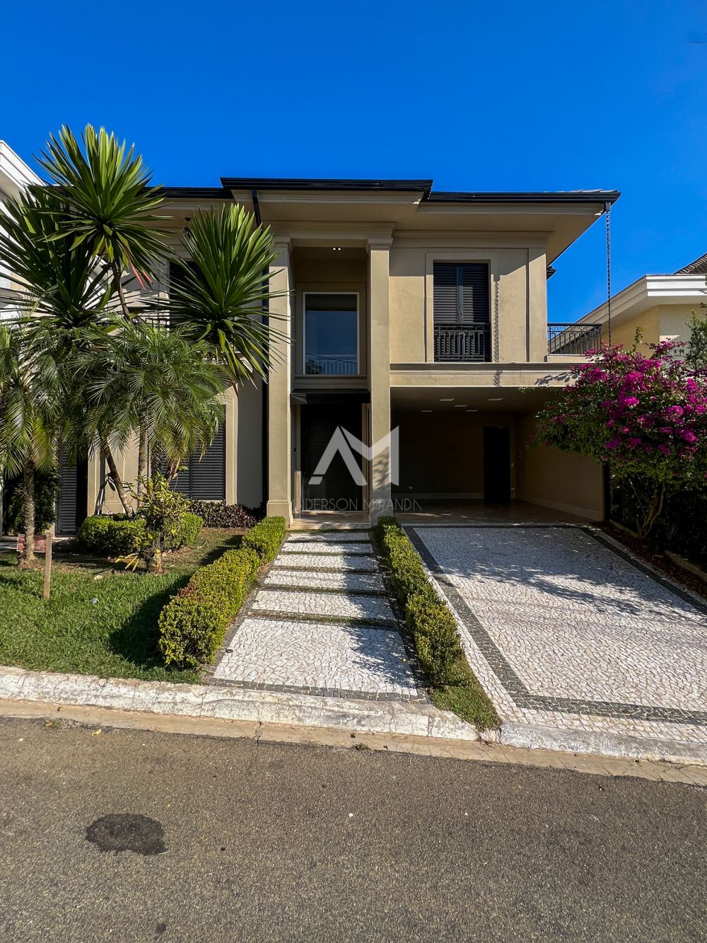 Casa em Condomínio Valville Alphaville 